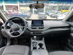 نيسان ألتيما